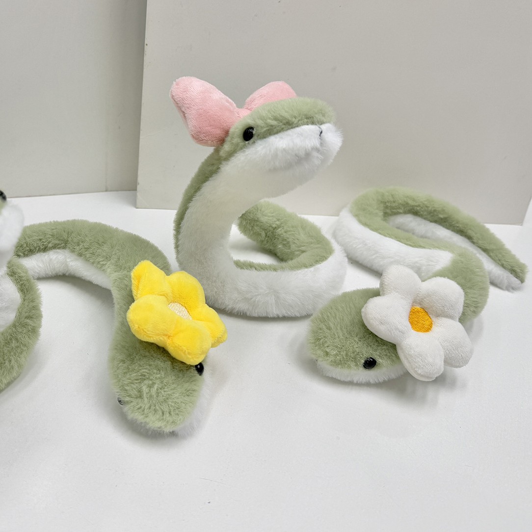 Ornement Serpent en Peluche 37 - Baby Nursery Green avis et prix